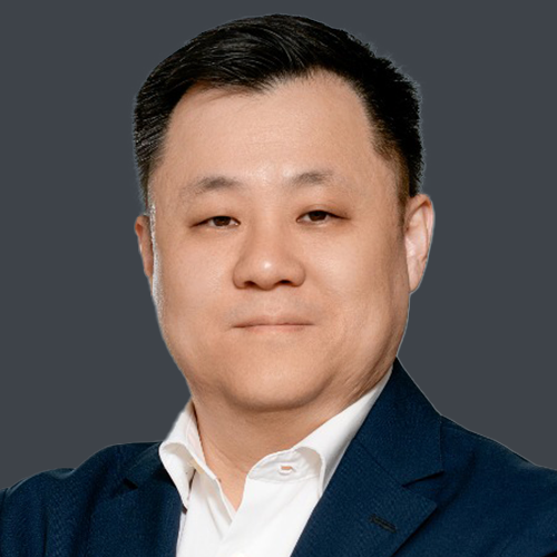 Юрий Кан