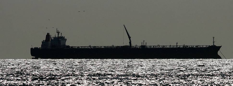 Иран конфисковал американскую нефть по иску больных, не получивших лекарства