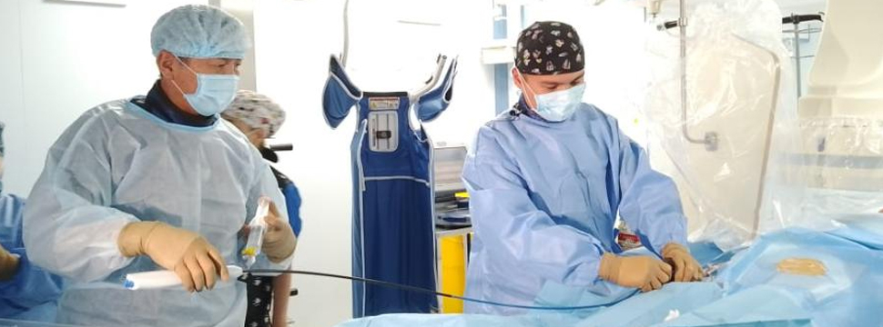 В НИИ кардиологии и внутренних болезней впервые имплантирован безэлектродный кардиостимулятор