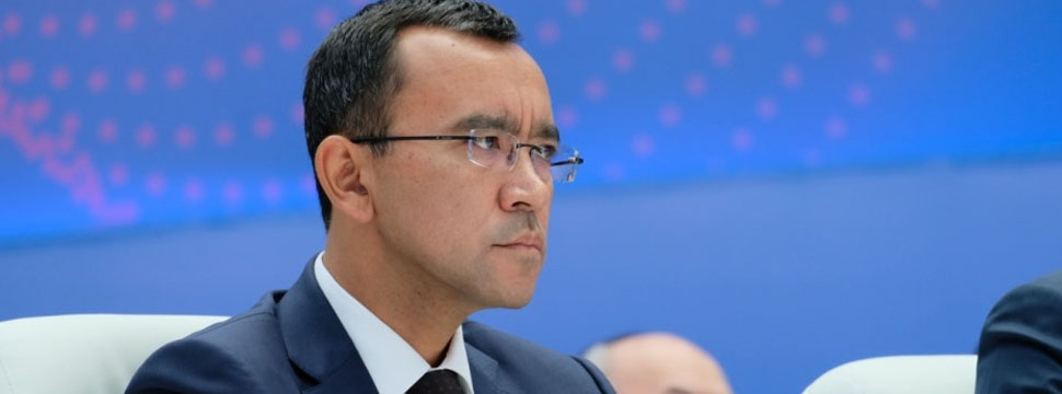 Спикер Сената Маулен Ашимбаев раскритиковал уровень производства собственных лекарств в Казахстане